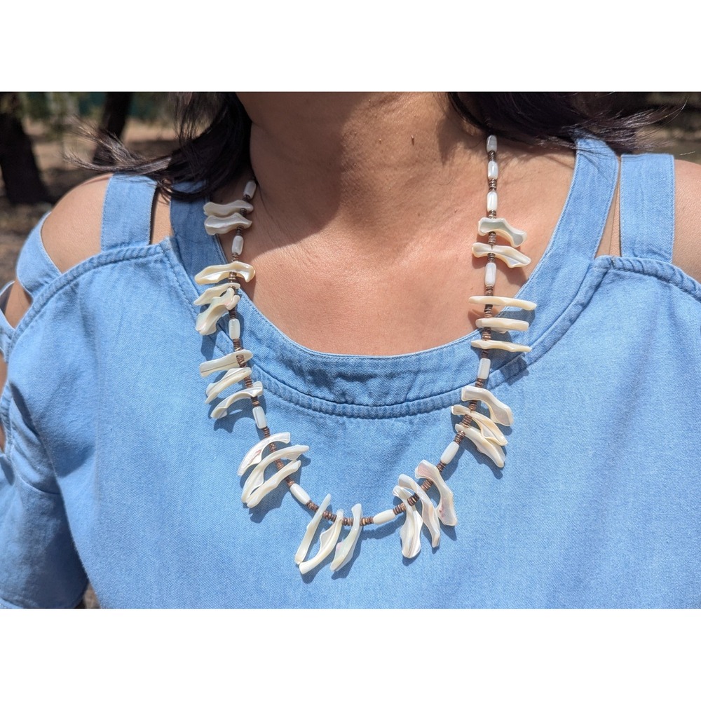 Handmade Native American Shell Necklace Santo Domingo Kewa Pueblo by B Coriz